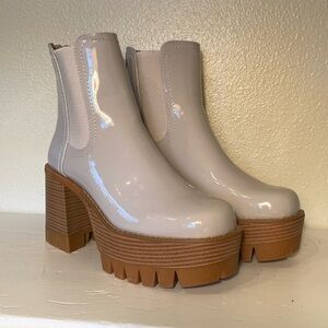 Never been worn! Madden Girl Platform Gray Patent Finish Booties